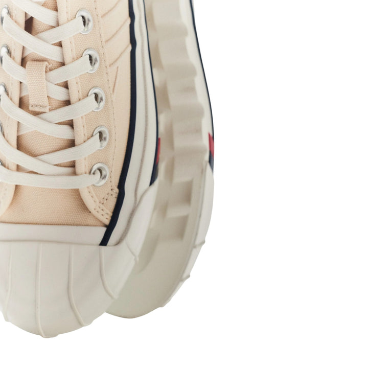 Royal Intrepid In Canvas Ivoor